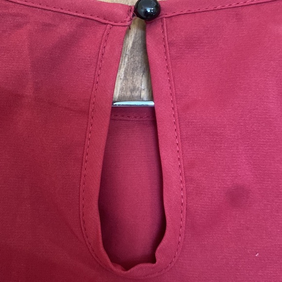 Women’s Blouse - Picture 6 of 8